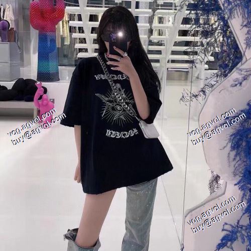 存在感のある バレンシアガスーパーコピー 高品質 2021春夏 バレンシアガ BALENCIAGA 半袖Tシャツ