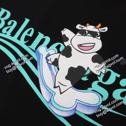 2021春夏 バレンシアガ 2色可選 BALENCIAGA ファッション 人気 半袖Tシャツ バレンシアガコピー デザイン性の高い