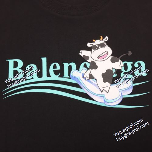 2021春夏 バレンシアガ 2色可選 BALENCIAGA ファッション 人気 半袖Tシャツ バレンシアガコピー デザイン性の高い