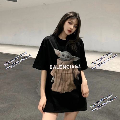 バレンシアガ BALENCIAGA モデル大絶賛? 半袖Tシャツ2021春夏 2色可選 バレンシアガブランドコピー 着心地満点