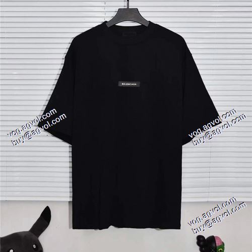 バレンシアガ BALENCIAGA 高品質 2021春夏 半袖Tシャツ 2色可選 BALENCIAGAブランド コピー 流行に関係なく長年愛用できる