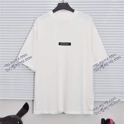 バレンシアガ BALENCIAGA 高品質 2021春夏 半袖Tシャツ 2色可選 BALENCIAGAブランド コピー 流行に関係なく長年愛用できる