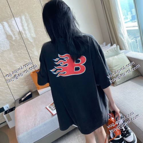 大人気再登場 2021春夏 バレンシアガ BALENCIAGA 半袖Tシャツ BALENCIAGAコピー 着回し度抜群