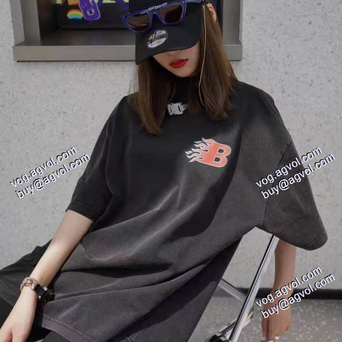 大人気再登場 2021春夏 バレンシアガ BALENCIAGA 半袖Tシャツ BALENCIAGAコピー 着回し度抜群