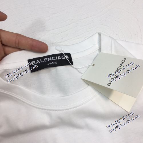 目玉商品 2021春夏 バレンシアガ BALENCIAGA 半袖Tシャツ BALENCIAGAコピー ブランド 肌に密着
