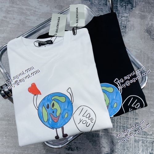 2021春夏 バレンシアガ BALENCIAGA 肌触りの気持ちい?  BALENCIAGAブランドスーパーコピー 実用性に溢れるアイテム 半袖Tシャツ 2色可選