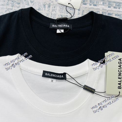 2021春夏 バレンシアガ BALENCIAGA 肌触りの気持ちい?  BALENCIAGAブランドスーパーコピー 実用性に溢れるアイテム 半袖Tシャツ 2色可選