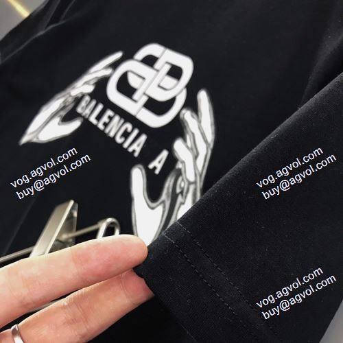 【人気ブログ掲載】 2021春夏 バレンシアガ BALENCIAGA バレンシアガコピー 芸能人に愛用者続出 半袖Tシャツ 2色可選