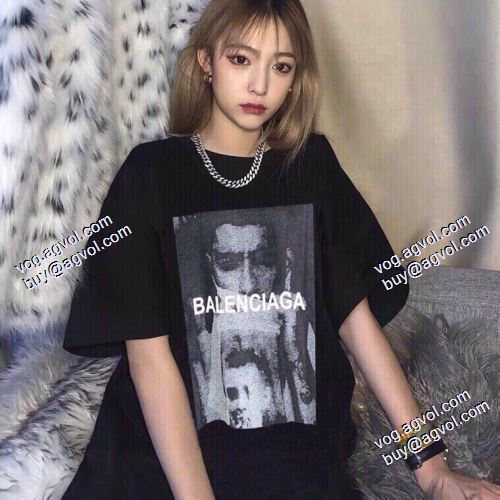 海外セレブ定番愛用 2021春夏 バレンシアガ BALENCIAGA 半袖Tシャツ バレンシアガ偽物ブランド セレブ愛用の超人気商品