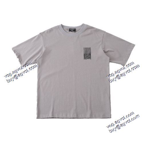 個性的なデザイン 2021春夏 半袖Tシャツ 3色可選 バレンシアガ BALENCIAGAスーパーコピー 機能性も備えたアイテム