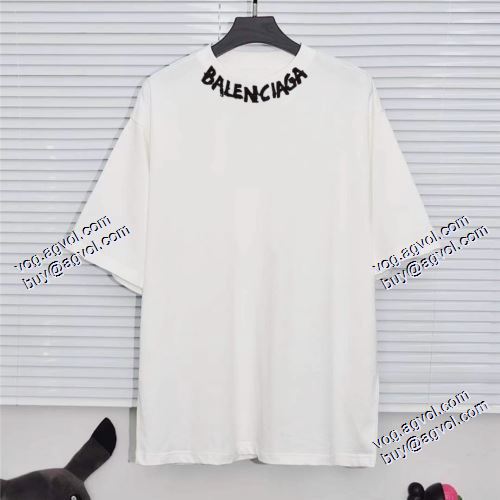 最安値！ バレンシアガ BALENCIAGA 半袖Tシャツ 2021春夏 2色可選 BALENCIAGAコピーブランド 高級感漂わせる