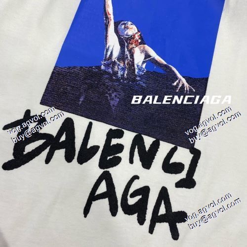 入手困難！2021春夏 バレンシアガ BALENCIAGA BALENCIAGAスーパーコピー 人目を惹くデザイン 半袖Tシャツ 2色可選