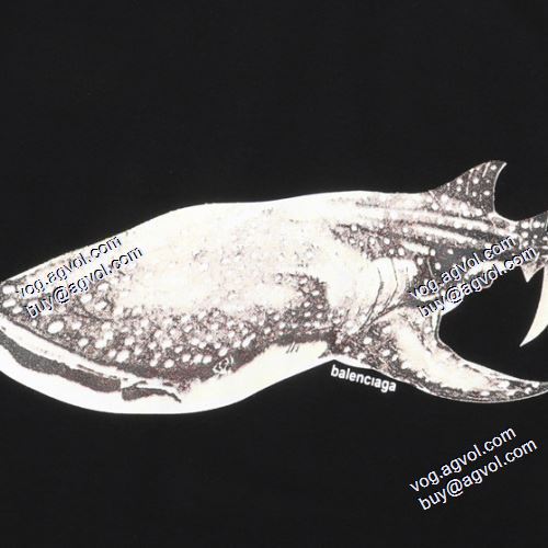 2021春夏 高級感ある バレンシアガ BALENCIAGAブランドコピー  半袖Tシャツ 2色可選 秋のお出かけに最適