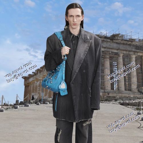 【大人気】定番商品 バレンシアガ BALENCIAGA フォーマル ウェア 2021春夏 バレンシアガブランド コピー 変わらない人気を誇る