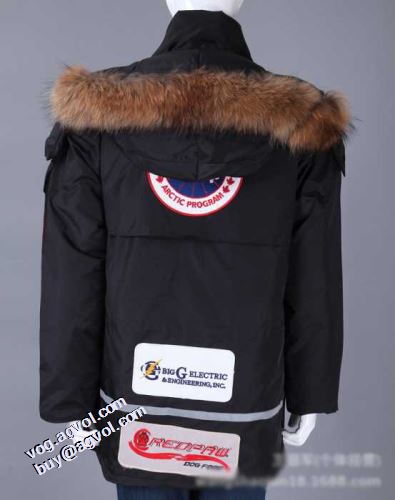 ダウンプレミアムダウンジャケット 2色可選 2021秋冬 カナダグース Canada Goose セール中 カナダグースコピー 目が覚めるような鮮やかな色