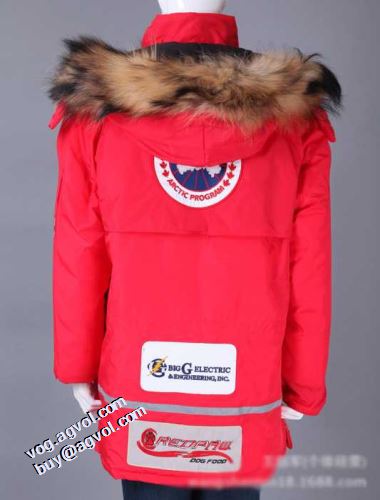 ダウンプレミアムダウンジャケット 2色可選 2021秋冬 カナダグース Canada Goose セール中 カナダグースコピー 目が覚めるような鮮やかな色