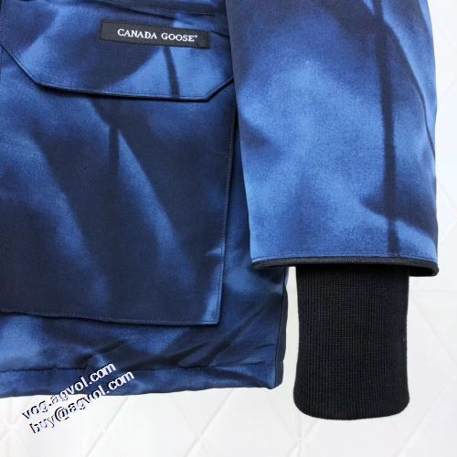 ダウンジャケット ベスト 2021秋冬 ロングコート 防風性に優れ カナダグース Canada Goose 機能性も備えたアイテム フード取り外し不可 ダウンプレミアムダウンジャケット 取り外し可能なファーカラー