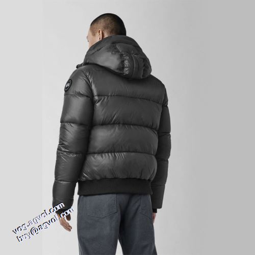 3色可選 軽量ダウンジャケット カナダグース Canada Goose 2021秋冬 防風性にも優れた  カナダグーススーパーコピー 代引 個性的なデザ