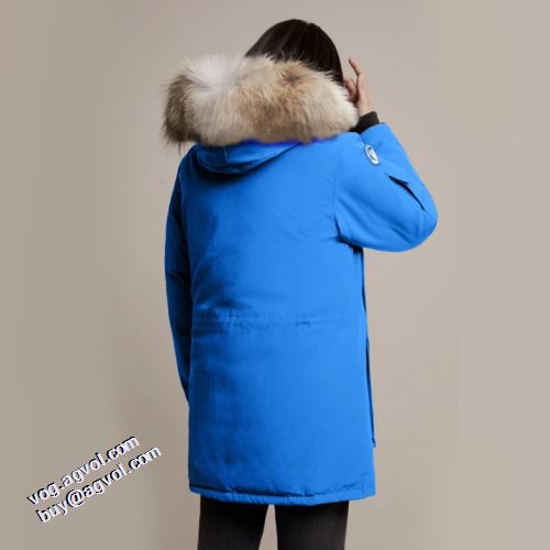軽量ダウンジャケット 2021秋冬 カナダグーススーパーコピー 活用できるアイテム カナダグース Canada Goose フィルパワーの高い フードづき 着心地 の良い