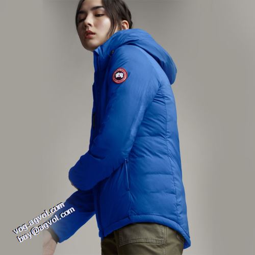 カナダグース Canada Goose 2021秋冬 軽量ダウン 優美なお出かけスタイル 秋冬を彩る一着 カナダグースブランド 偽物 通販 軽くて暖かい 身体を保温できる 