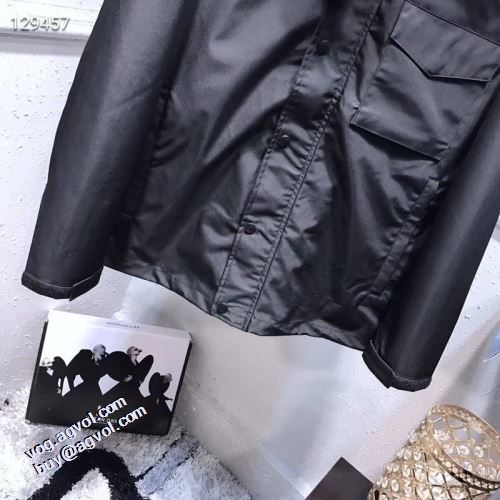 2021秋冬 カナダグース Canada Goose カナダグースブランド コピー 落ち着いた質感 ジャケット 防風効果いい ポケット付
