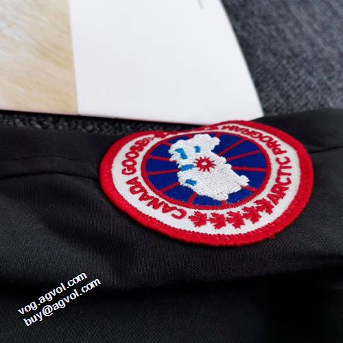 利便性に優れ ポケット付 堪能できるコート カナダグース Canada Goose 2021秋冬 カナダグーススーパーコピー 代引 ジャケット