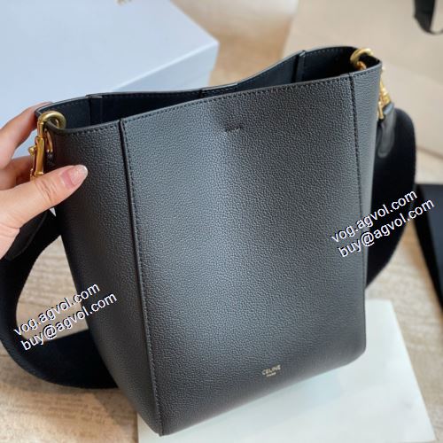 争奪戦必至 2021秋冬 セリーヌ CELINE セリーヌコピー ブランド 手持ち&ショルダー掛け 3色可選  A4 iPad 収納できる