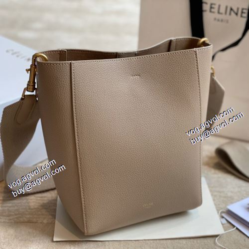 争奪戦必至 2021秋冬 セリーヌ CELINE セリーヌコピー ブランド 手持ち&ショルダー掛け 3色可選  A4 iPad 収納できる