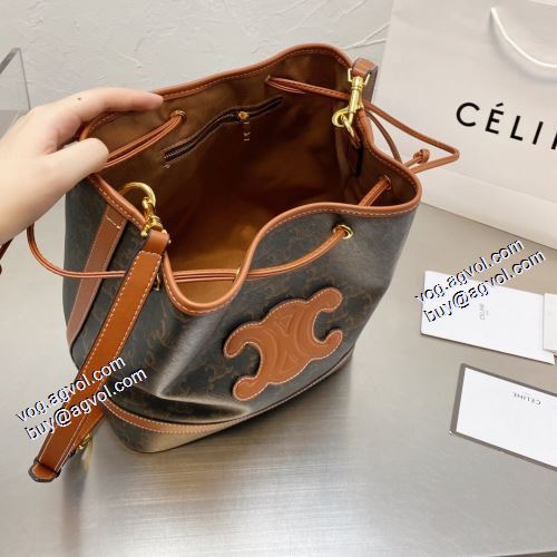 落ち着いた質感 2021秋冬 セリーヌブランドスーパーコピー セリーヌ CELINE 収納力最高 ショルダーバッグ