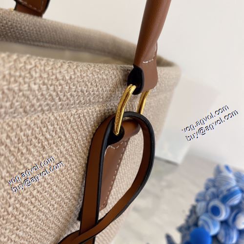 セリーヌブランドコピー 2021秋冬 トートバッグ  セリーヌ CELINE 定番のアイテム 活躍のバッグ