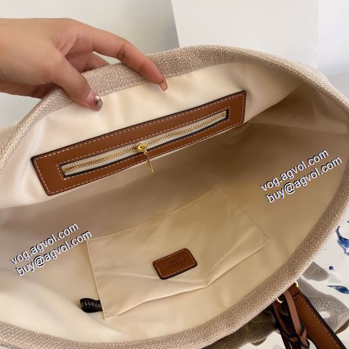 セリーヌブランドコピー 2021秋冬 トートバッグ  セリーヌ CELINE 定番のアイテム 活躍のバッグ