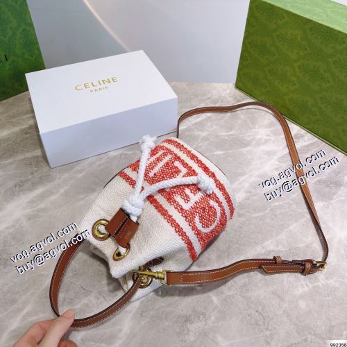 完成度の高い逸品 2021秋冬 ムダな装飾を排したデザイン セリーヌ CELINE セリーヌブランド コピー ミニバッグ 2色可選