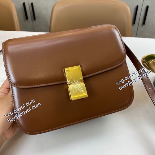 人目を惹くデザイン 2021秋冬 セリーヌ CELINE セリーヌコピー ブランド ショルダーバッグ 3色可選 スーツにぴったり