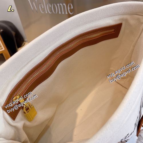 柔らかな質感 2021秋冬 セリーヌ CELINE セリーヌブランドスーパーコピー ショルダーバッグ シンプル＋多機能