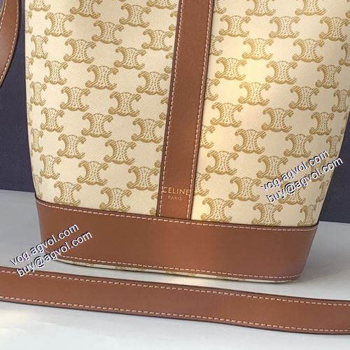 2021秋冬 セリーヌスーパーコピー 今話題の最新作 セリーヌ CELINE ショルダーバッグ 活躍のバッグ 収納力最高