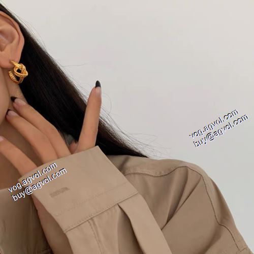 ピアス フック ピアス 今買い◎得 セリーヌスーパーコピー 2021 セリーヌ CELINE