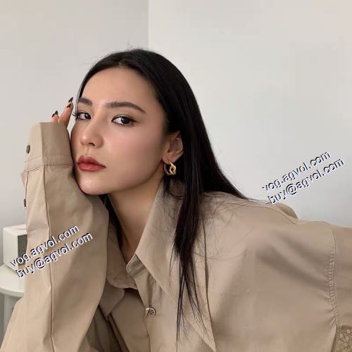 ピアス フック ピアス 今買い◎得 セリーヌスーパーコピー 2021 セリーヌ CELINE