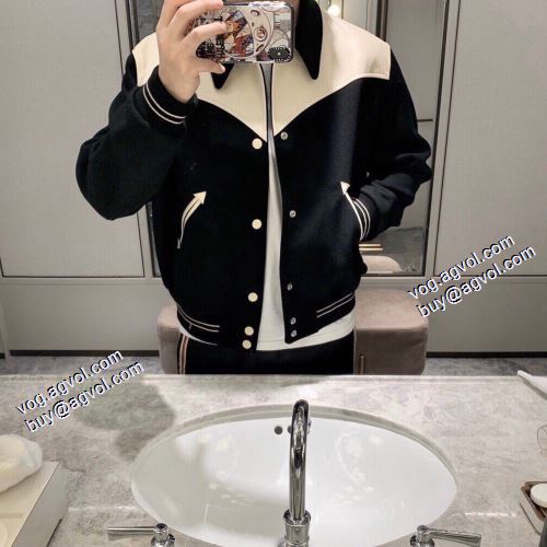 ジャケット セリーヌブランドスーパーコピー 2021秋冬 セリーヌ CELINE 極上の着心地 可愛い見た目