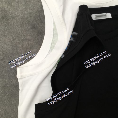 クロムハーツ CHROME HEARTS 2色可選 綺麗に決まるフォルム！半袖Tシャツ 2021春夏 CHROME HEARTSスーパーコピー 激安