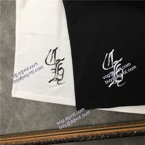 クロムハーツ CHROME HEARTS 2色可選 綺麗に決まるフォルム！半袖Tシャツ 2021春夏 CHROME HEARTSスーパーコピー 激安