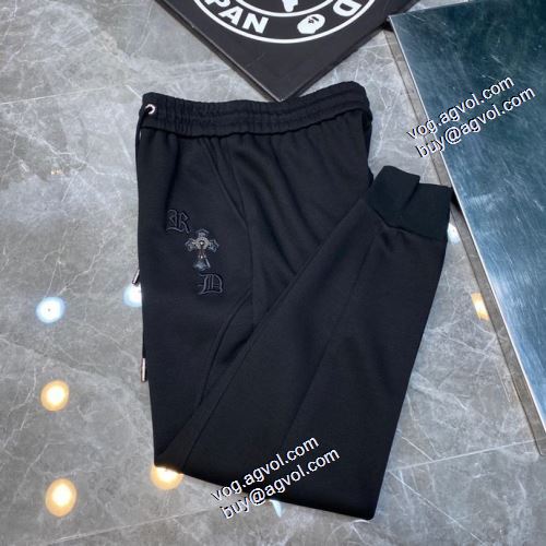 コーデ 知的なムードを演出 クロムハーツコピーブランド 2021秋冬 クロムハーツ CHROME HEARTS チノパン ストレッチが効いた