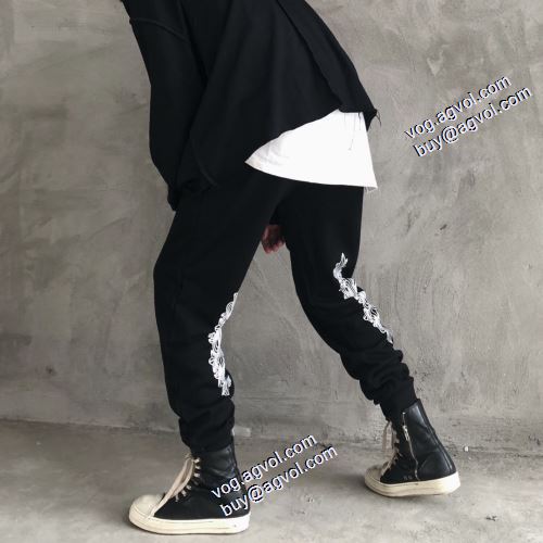 耐久性に優れ クロムハーツブランドスーパーコピー 人気メンズデニム 窮屈感はゼロ クロムハーツ CHROME HEARTS 2021秋冬 デニムパンツ