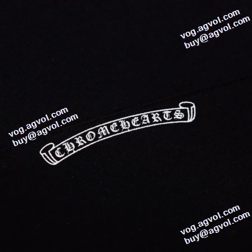 スタイルアップ効果 2021秋冬 パーカー クロムハーツ CHROME HEARTS クロムハーツブランドコピー ロゴパーカー 秋の定番
