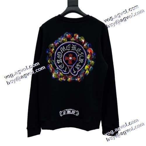 2021秋冬 クロムハーツスーパーコピー クロムハーツ CHROME HEARTS コーデ 知的なムードを演出 プルオーバーパーカー 2色可選 オリジナルプリント 幅広いジャンル