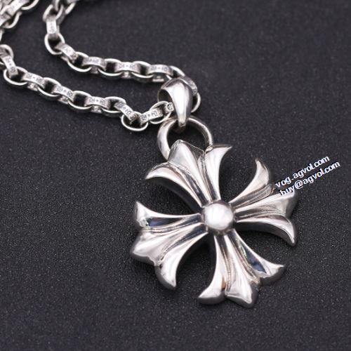 クロムハーツ偽物ブランド 高級感ある ロゴモチーフネックレス 2021 クロムハーツ CHROME HEARTS シルバー925 ペンダントトップ ラグジュアリーな輝き