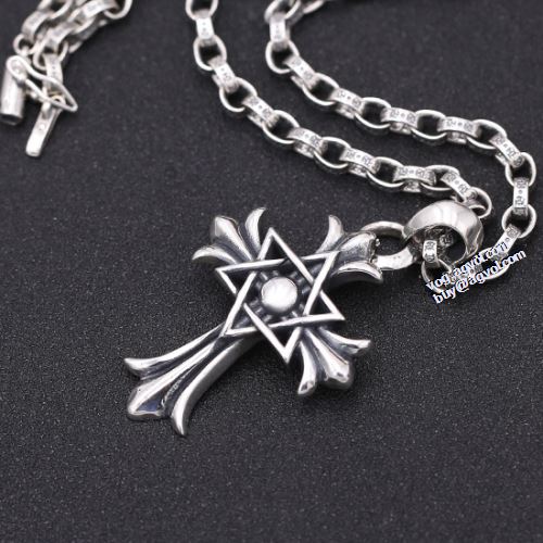 クロムハーツブランドスーパーコピー 2021 クロムハーツ CHROME HEARTS シルバー925 ペンダントトップ 極上の着心地 個性的 クロス