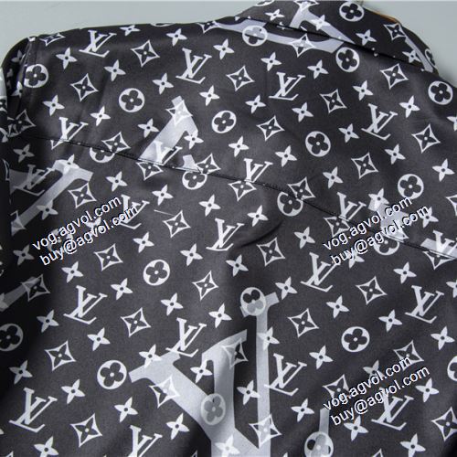 LOUIS VUITTONブランド コピー 大注目！2021春夏 ルイ ヴィトン LOUIS VUITTON 長袖シャツ  人気ブランド