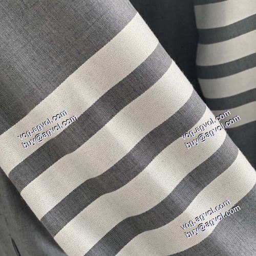 2021春夏 希少価値大！ トムブラウン THOM BROWNE 長袖シャツ THOM BROWNEコピー ウールのシャツ