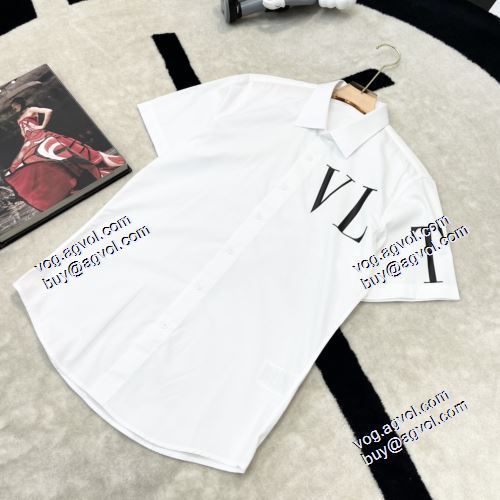 お洒落に魅せる 2021春夏 ヴァレンティノ VALENTINO 半袖シャツ ヴァレンティノコピー コーデ 知的なムードを演出