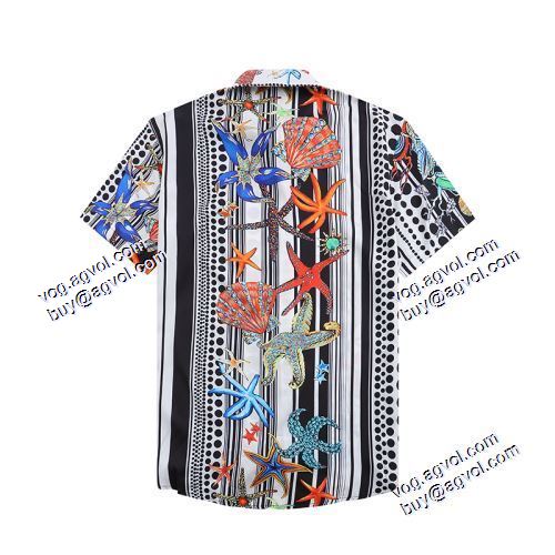 ファッション 人気 2021春夏 ヴェルサーチVERSACE 半袖シャツVERSACEコピーブランド 花柄使いカノコポロシャツ 通気性に優れた
